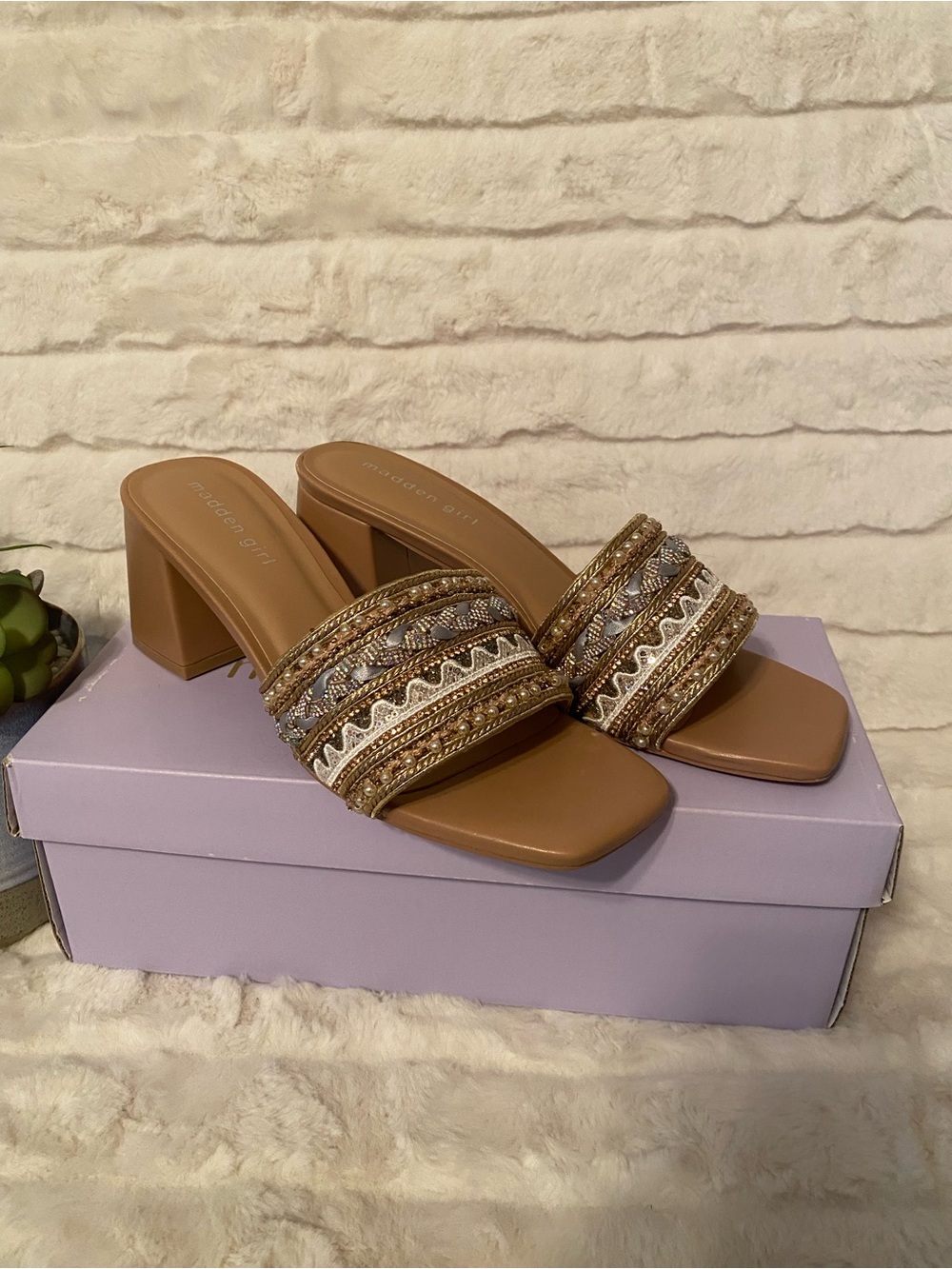 LIke New Madden Girl Tan Embellished Block Heel Sandals